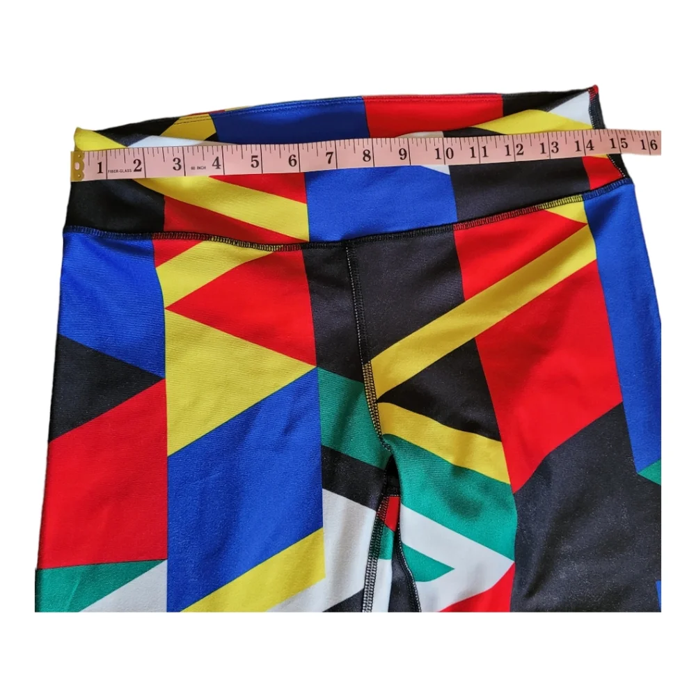 Fabletics Define Power Hold Mid Rise Capri Global Print Bold Colored Leggings M